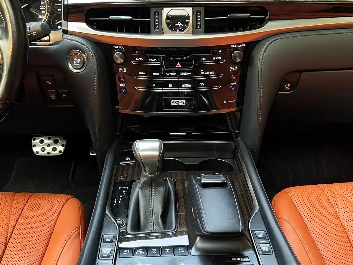 Lexus LX 2019 570 Pinnacle Edition — миниатюра 9
