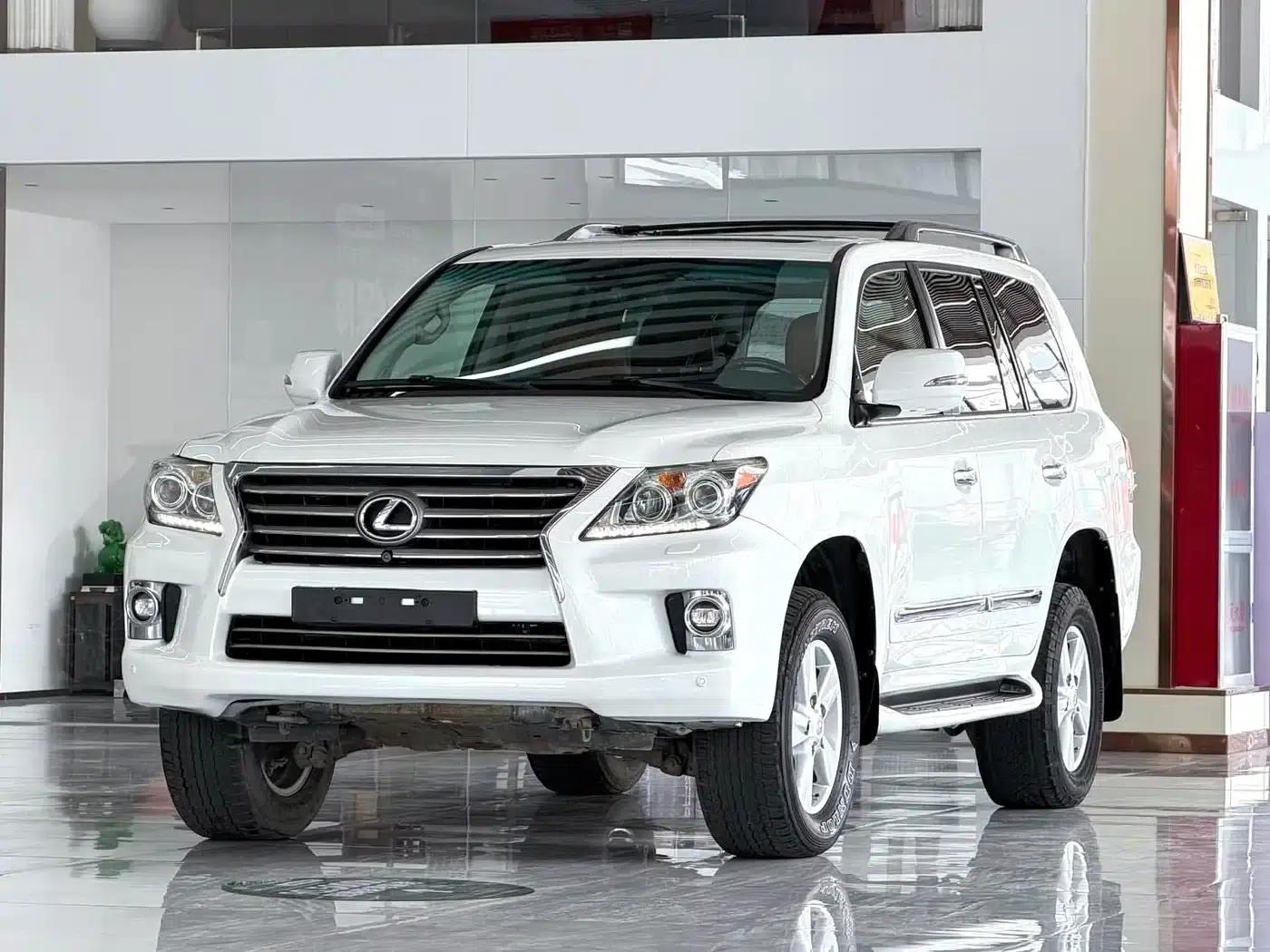 Lexus LX 2013 570 — миниатюра 1