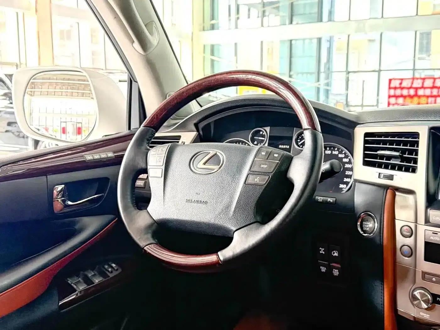Lexus LX 2013 570 — миниатюра 10