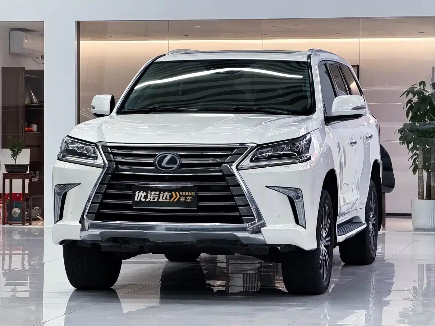 Lexus LX 2019 570 Premium Luxury Edition — миниатюра 1