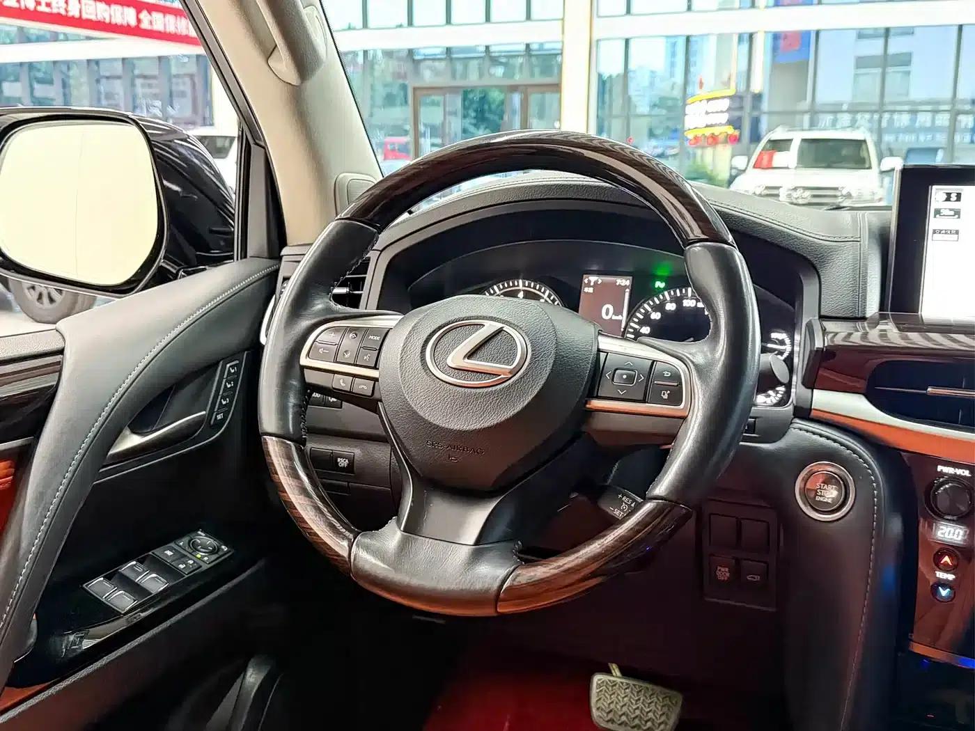 Lexus LX 2019 570 Dynamic Luxury Edition — миниатюра 12