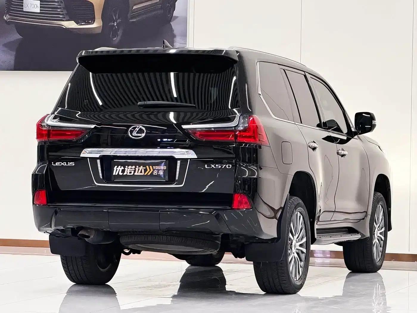 Lexus LX 2019 570 Dynamic Luxury Edition — миниатюра 5