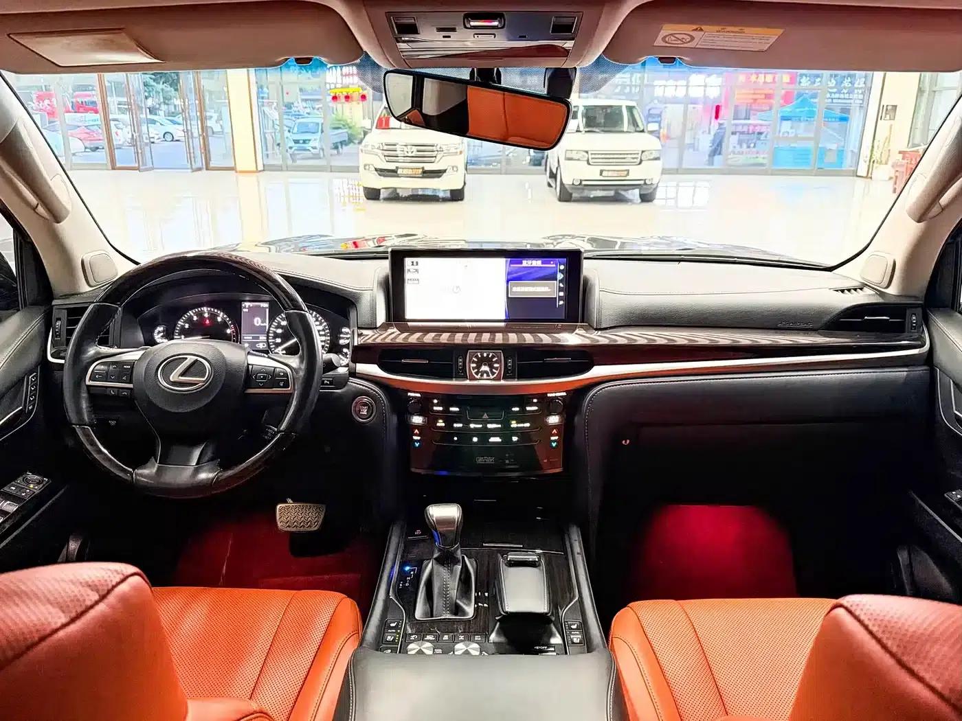Lexus LX 2019 570 Dynamic Luxury Edition — миниатюра 8