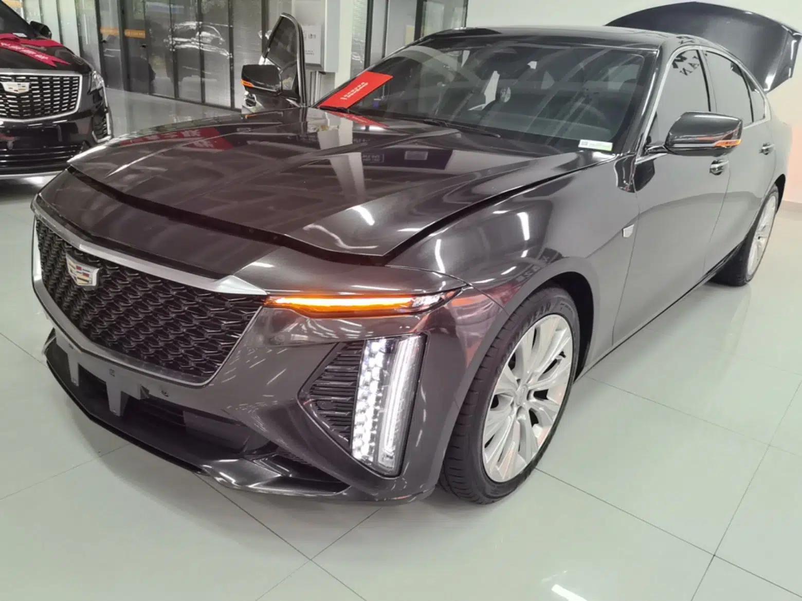 Cadillac CT6 2023 28T Luxury Version — миниатюра 1