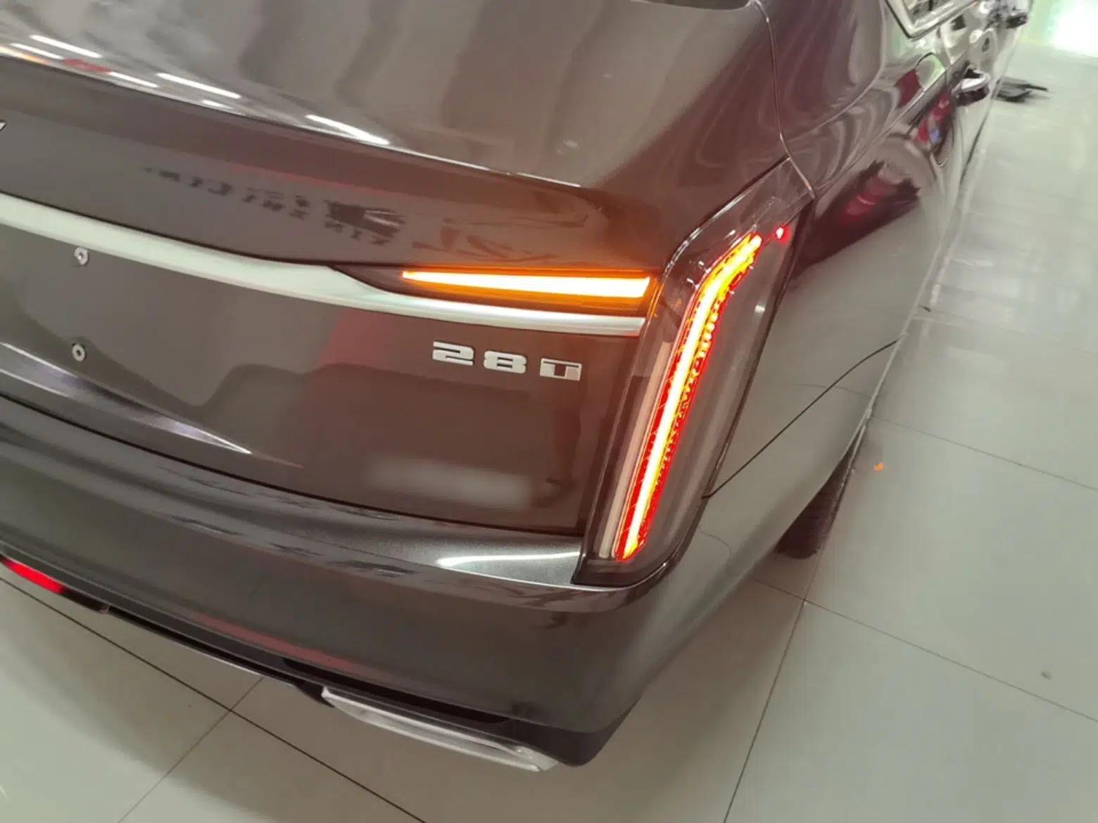 Cadillac CT6 2023 28T Luxury Version — миниатюра 14