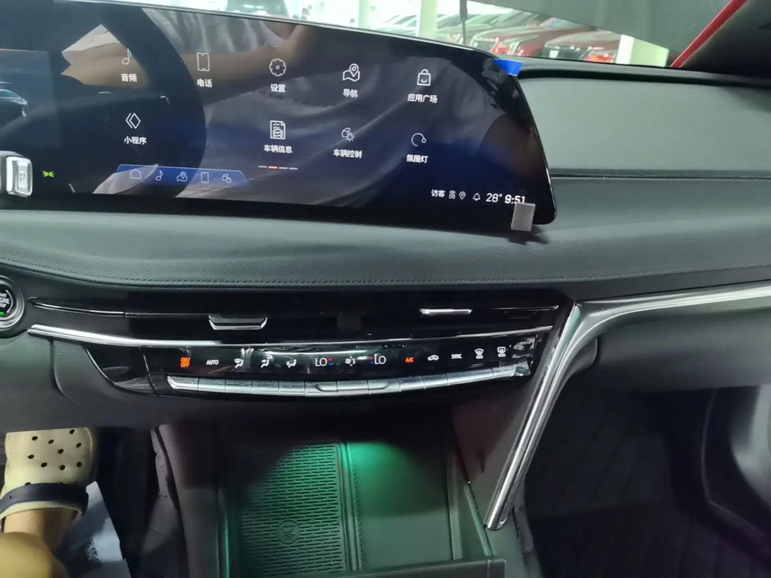 Cadillac CT6 2023 28T Luxury Version — миниатюра 20