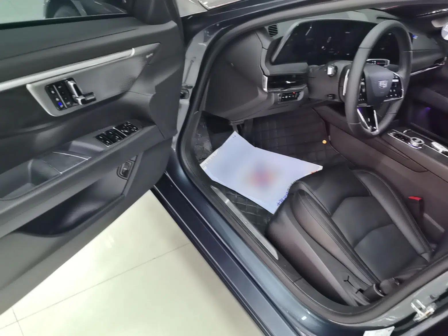 Cadillac CT6 2023 28T Luxury Version — миниатюра 23