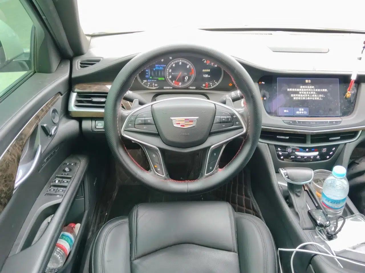 Cadillac CT6 2016 40T Luxury Model — миниатюра 10