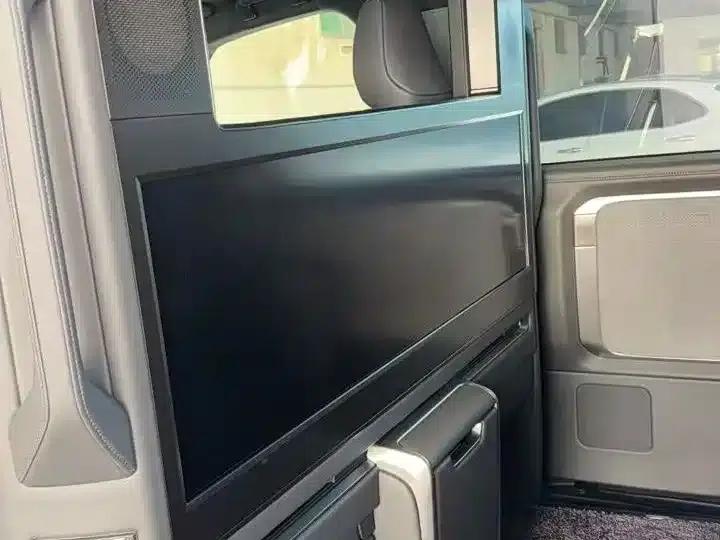 Lexus LM 500h 2025 Four-Seat Executive Edition — миниатюра 10