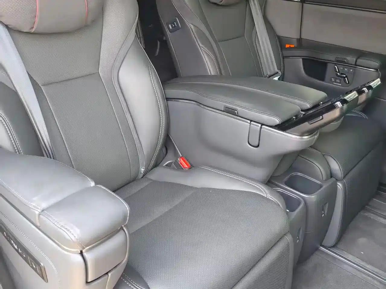 Lexus LM 2023 350h 7-Seat Elegant Edition — миниатюра 5