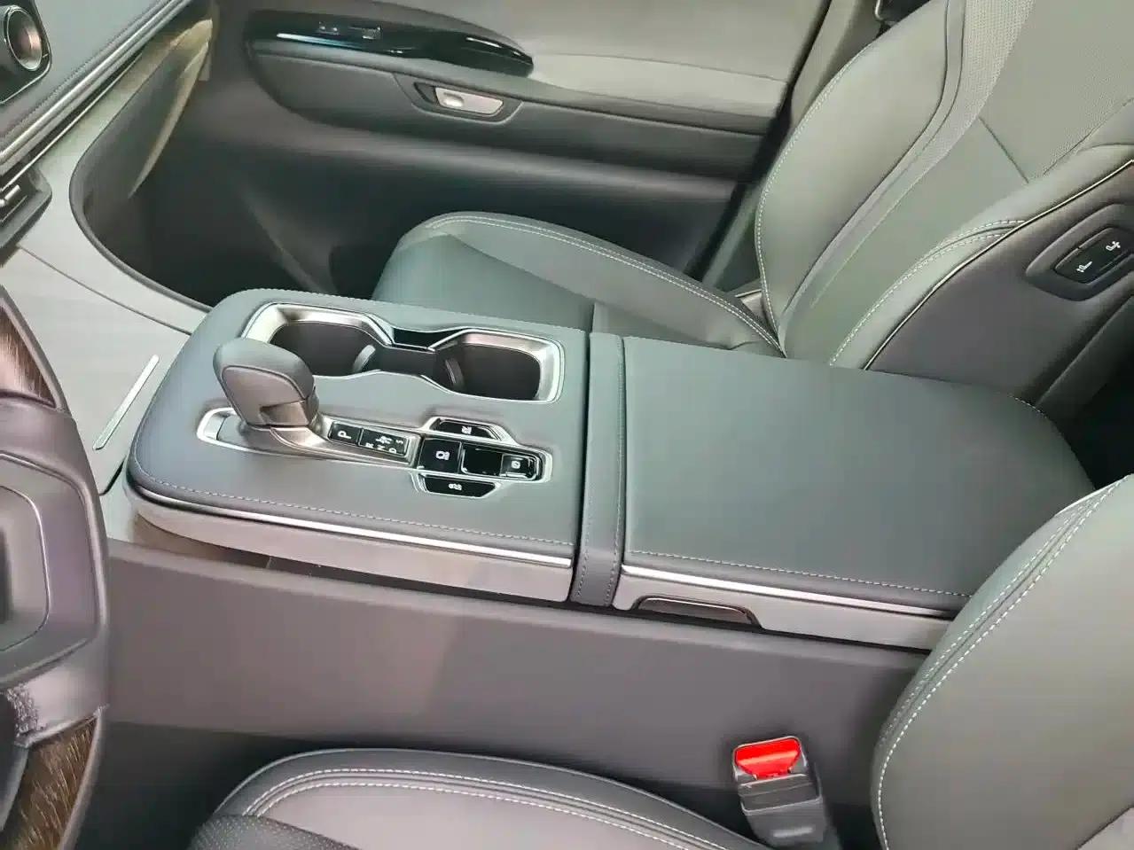 Lexus LM 2023 350h 7-Seat Elegant Edition — миниатюра 6