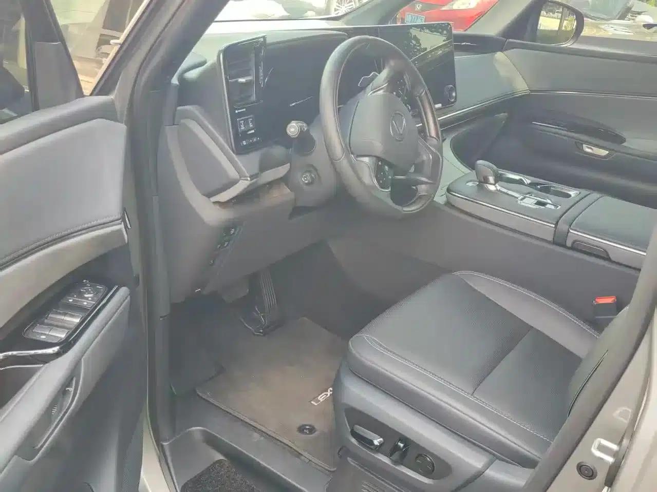 Lexus LM 2023 350h 7-Seat Elegant Edition — миниатюра 7