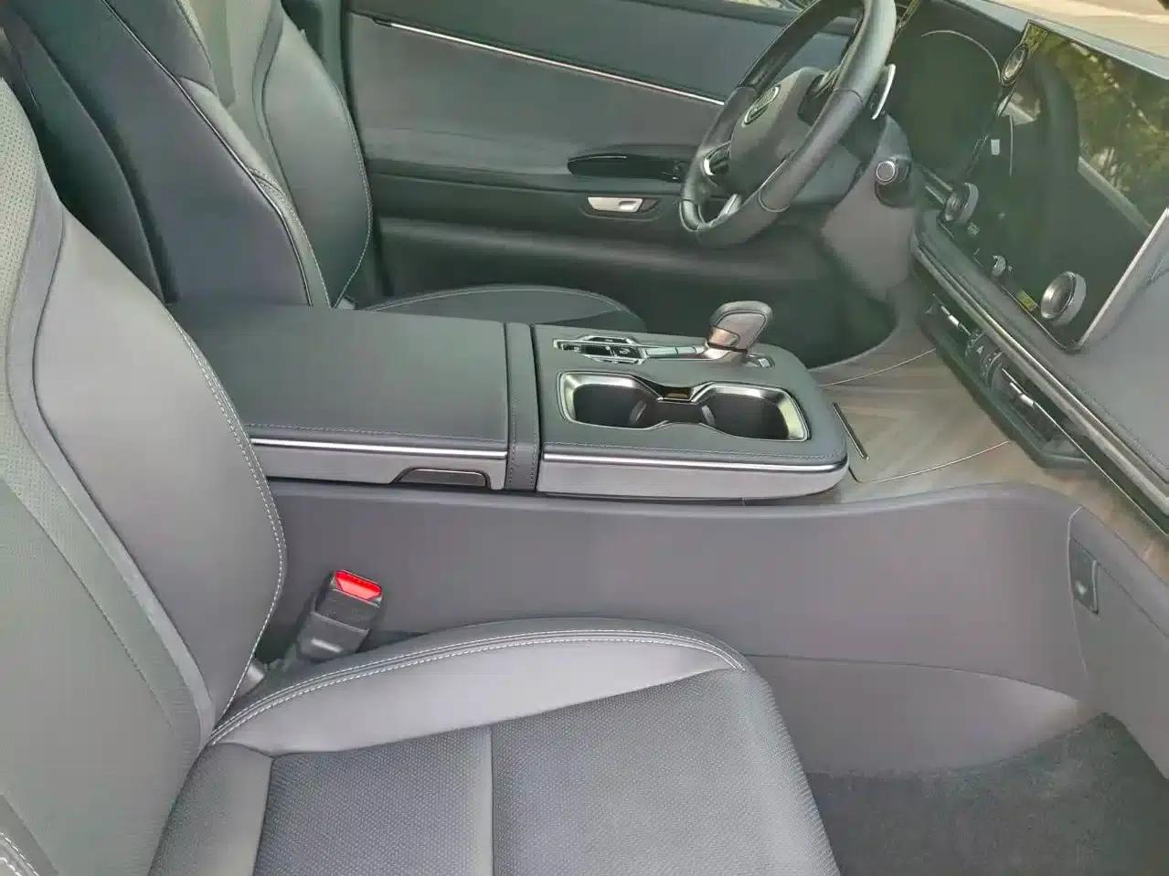 Lexus LM 2023 350h 7-Seat Elegant Edition — миниатюра 9