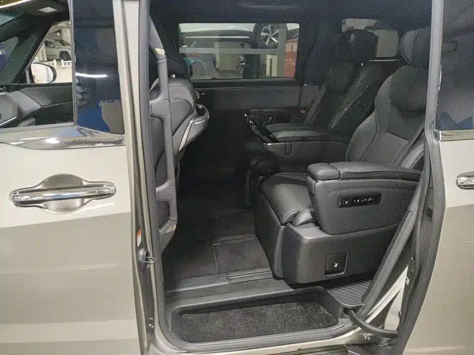 Lexus LM 2023 350h 7-Seat Elegant Edition — миниатюра 10