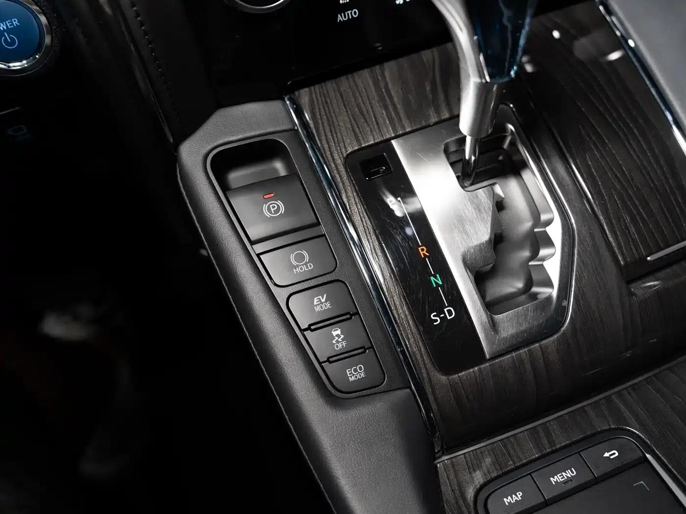 Lexus LM 2020 300h Four-Seat Executive Edition — миниатюра 17