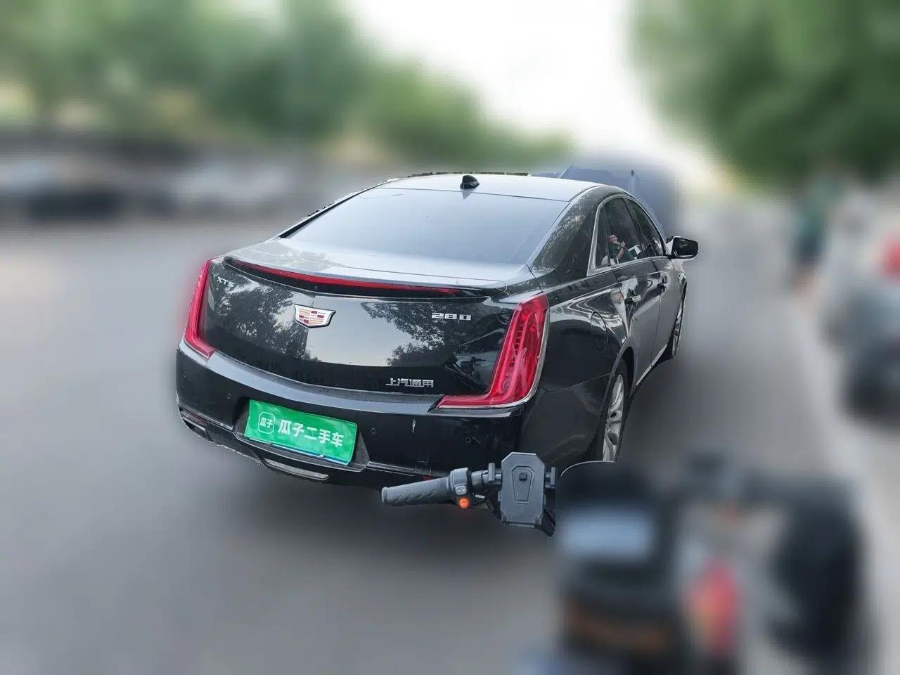 Cadillac XTS 2018 28T Elite Edition — миниатюра 6