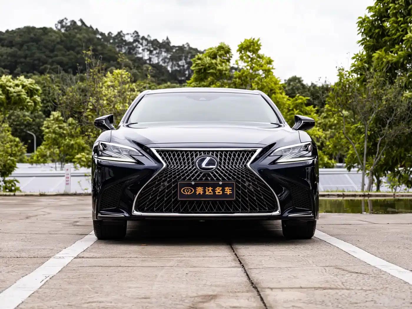 Lexus LS 2018 500h Luxury Edition (China V emission standard) — миниатюра 2