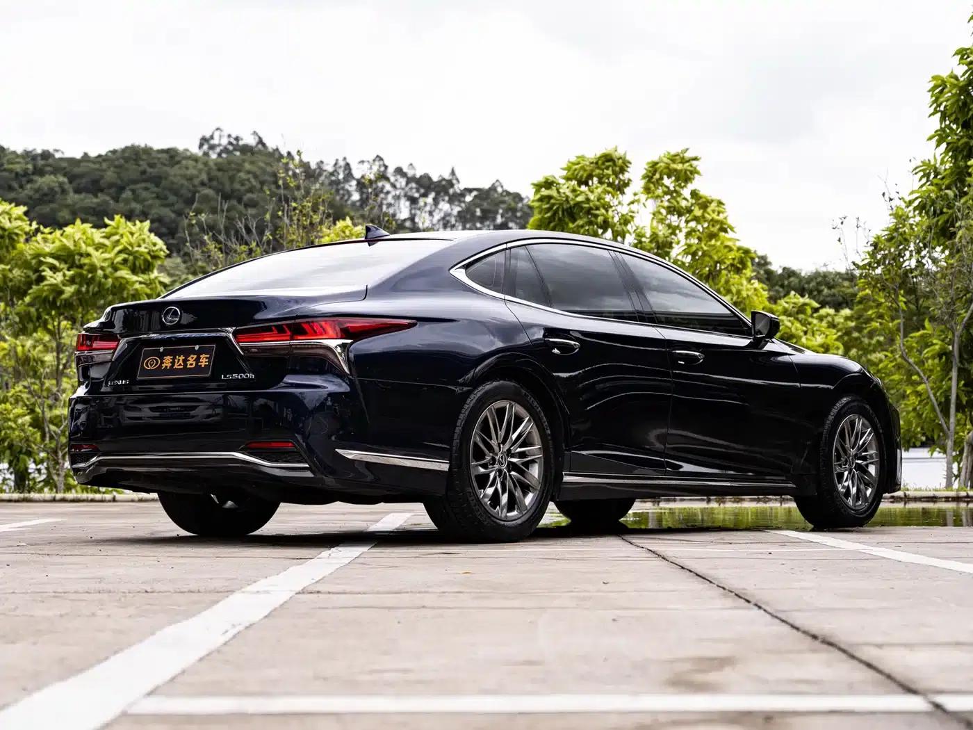 Lexus LS 2018 500h Luxury Edition (China V emission standard) — миниатюра 3