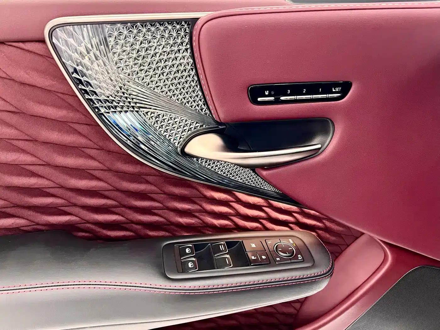 Lexus LS 500h Executive Edition 2021 — миниатюра 23