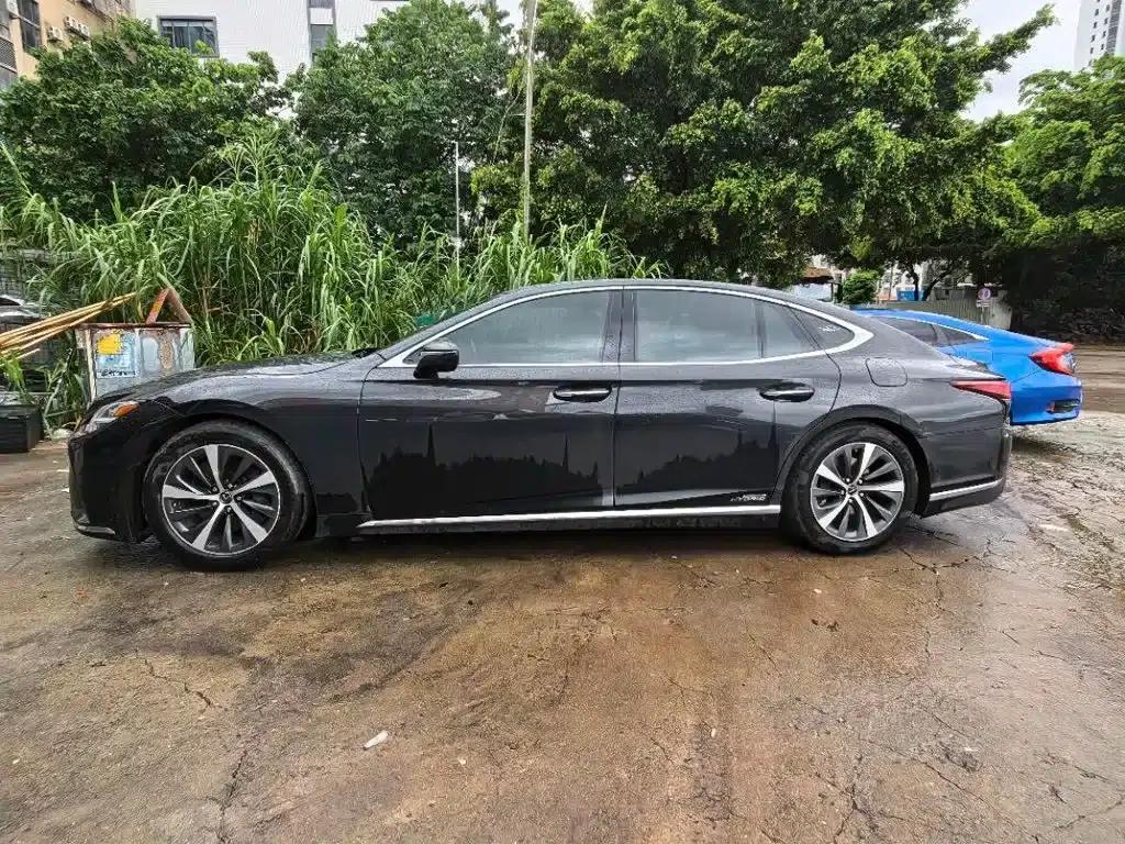 Lexus LS 500h Executive Edition 2021 — миниатюра 10