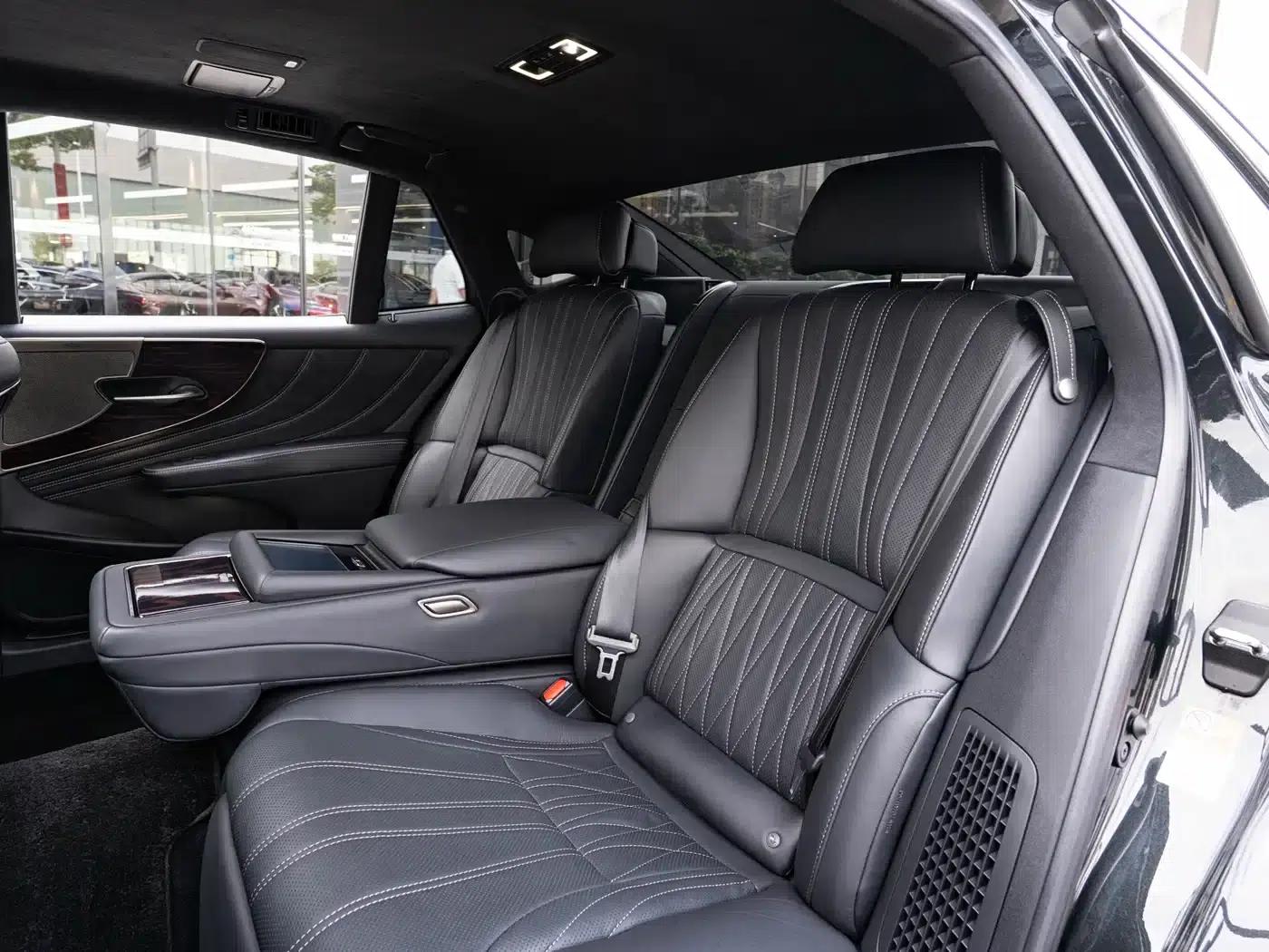 Lexus LS 2021 500h Luxury Edition — миниатюра 12