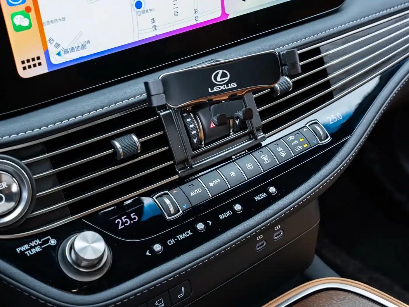 Lexus LS 2023 500h Premium Edition — миниатюра 17