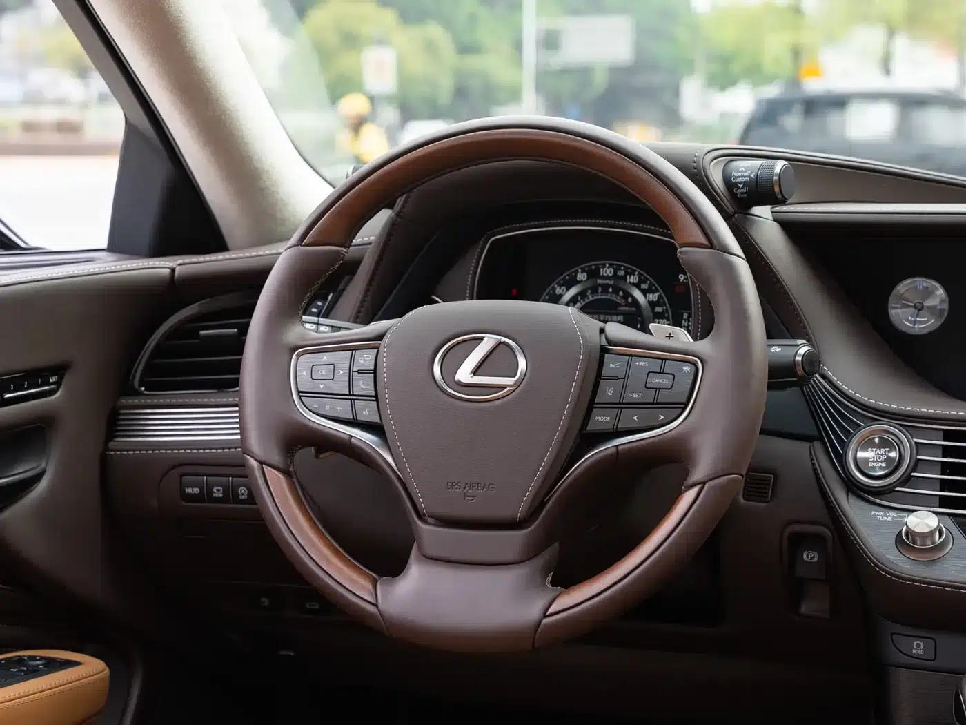 Lexus LS 2018 350 Luxury Edition (China V emission standard) — миниатюра 13