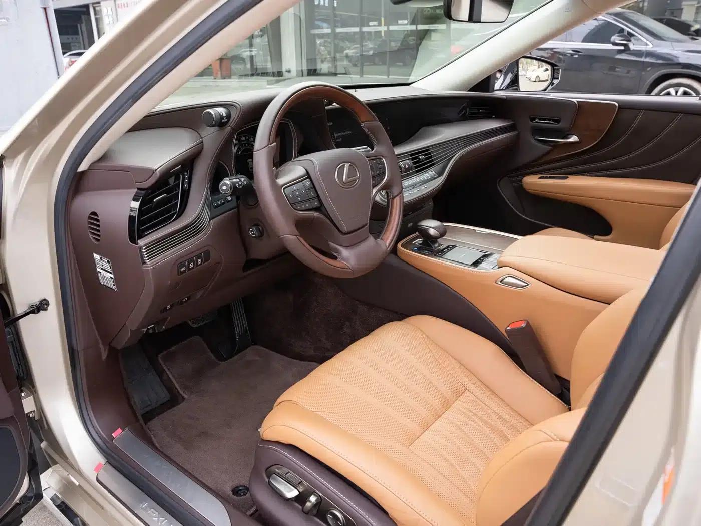 Lexus LS 2018 350 Luxury Edition (China V emission standard) — миниатюра 8