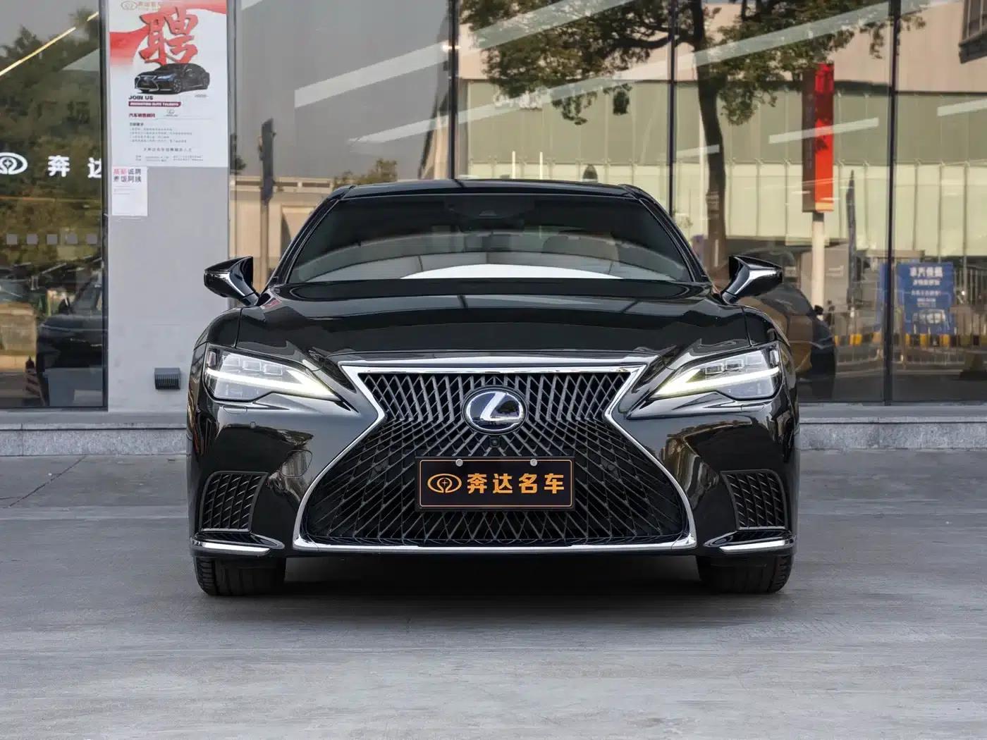 Lexus LS 2021 500h Premium Edition — миниатюра 2