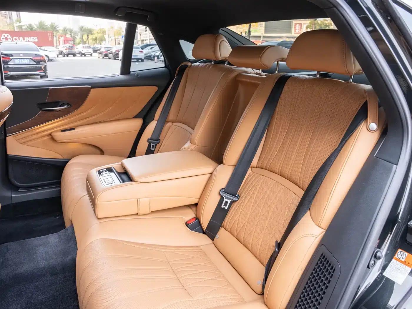 Lexus LS 2021 500h Premium Edition — миниатюра 12