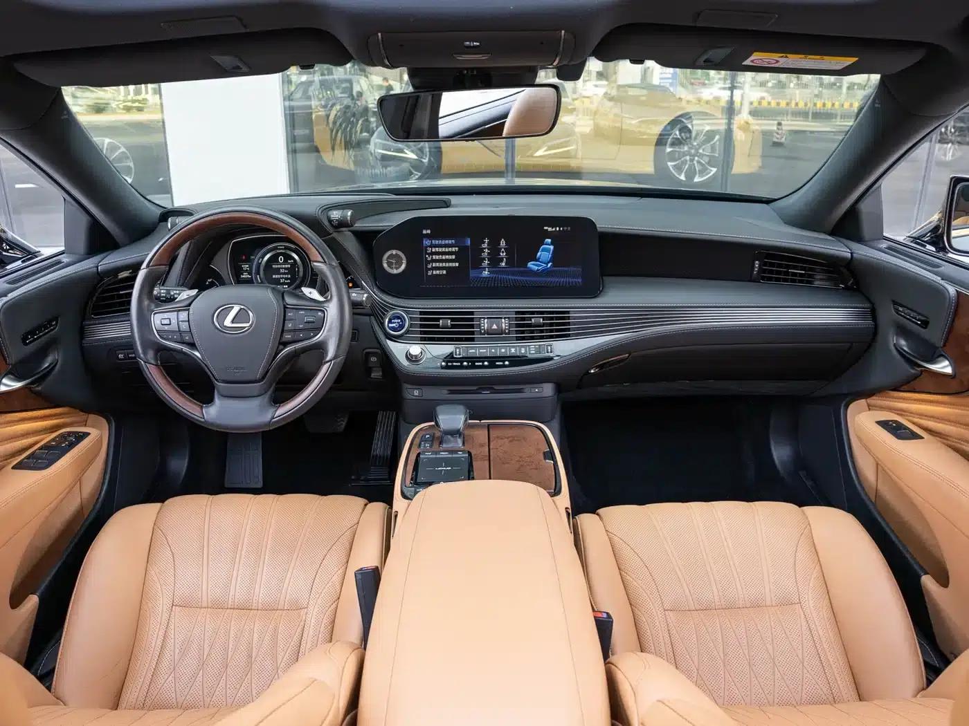 Lexus LS 2021 500h Premium Edition — миниатюра 13