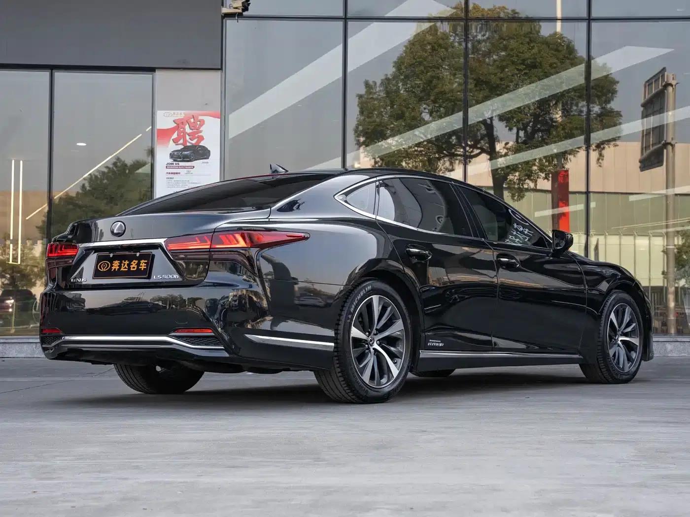 Lexus LS 2021 500h Premium Edition — миниатюра 3