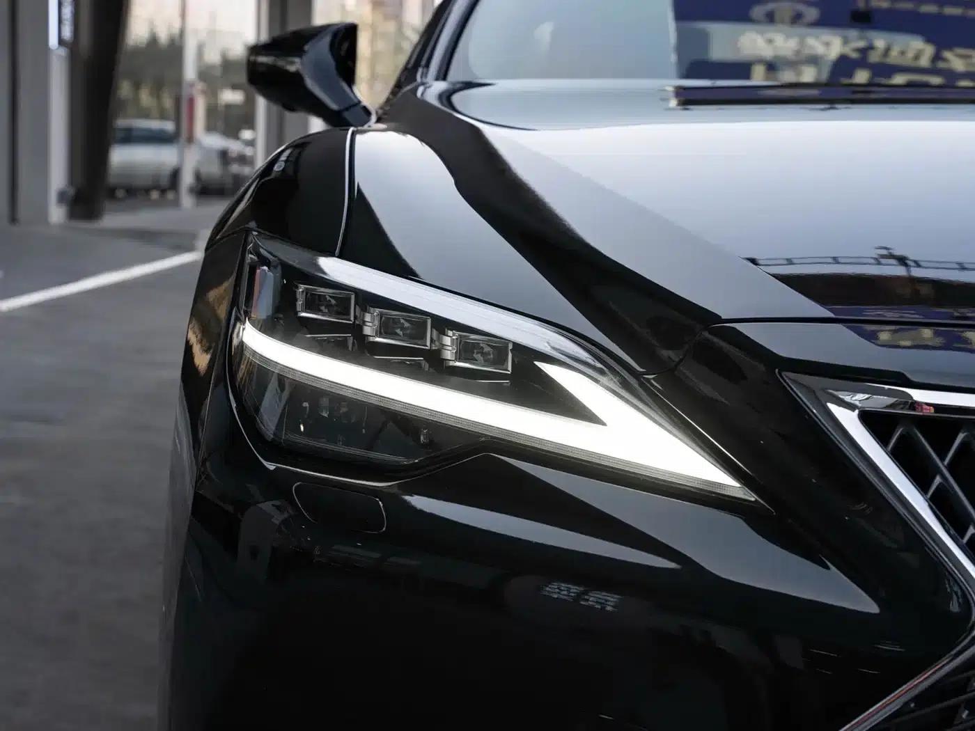 Lexus LS 2021 500h Premium Edition — миниатюра 6