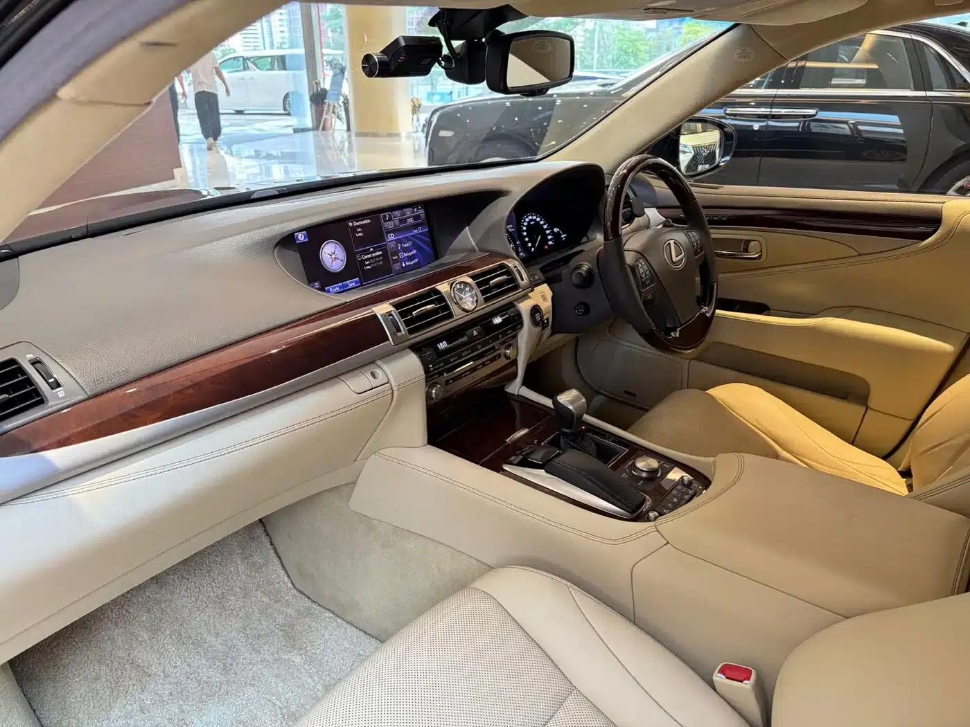 Lexus LS 2014 460L Luxury Edition — миниатюра 9