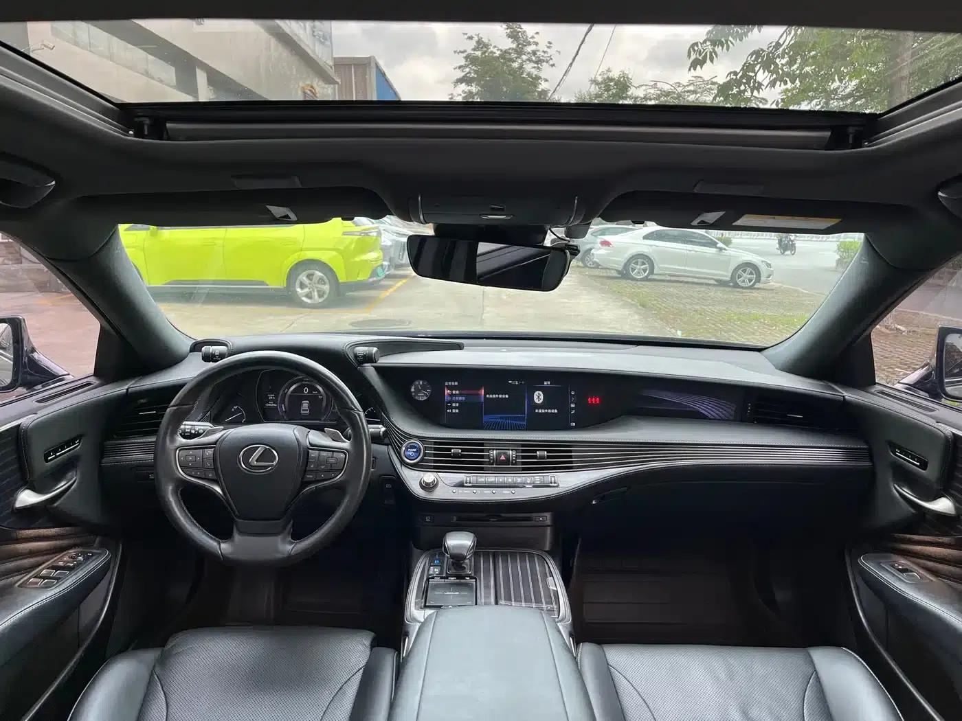 Lexus LS 2018 500h Premium Edition (China V Emission Standard) — миниатюра 15