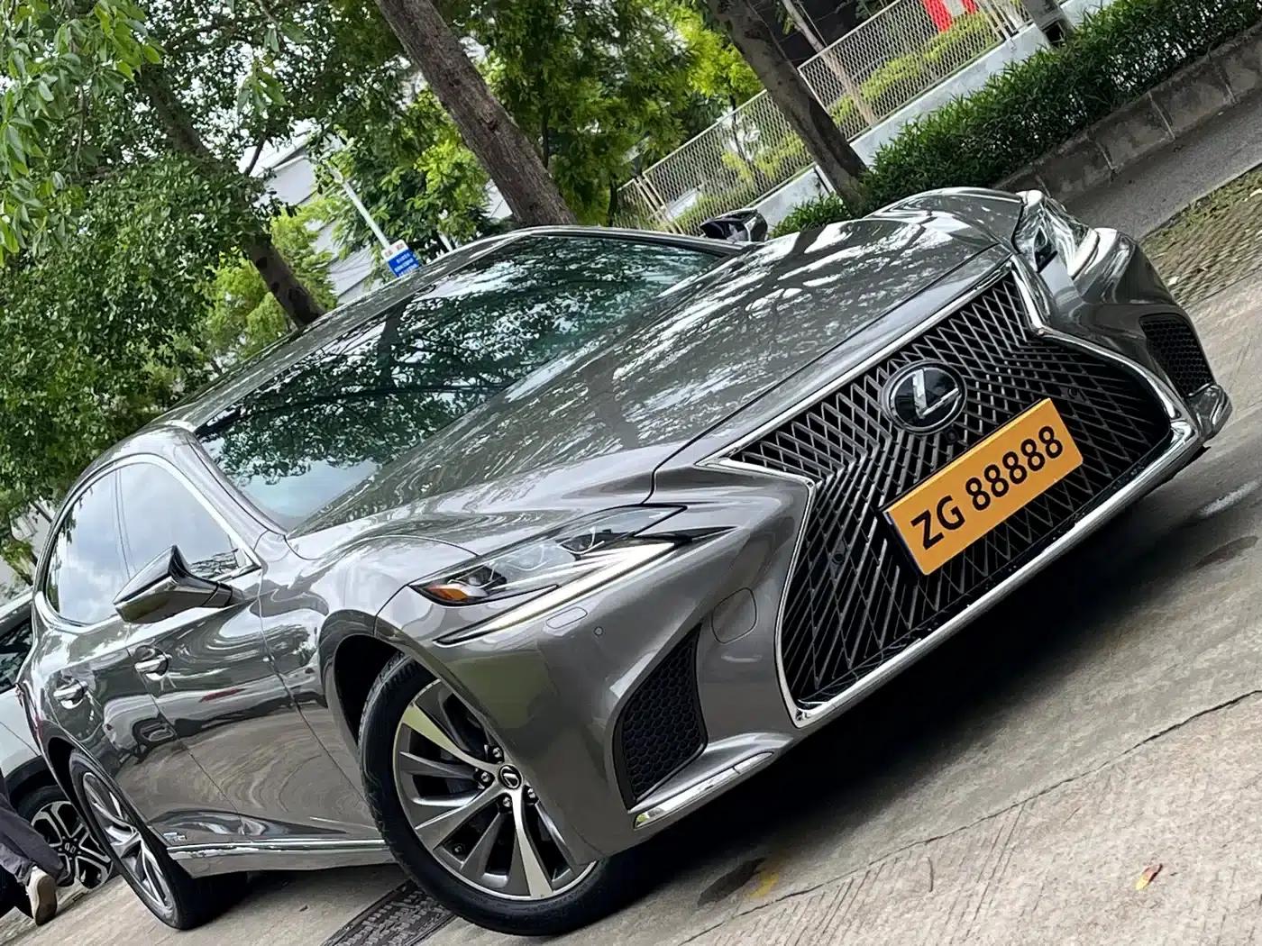 Lexus LS 2018 500h Premium Edition (China V Emission Standard) — миниатюра 4