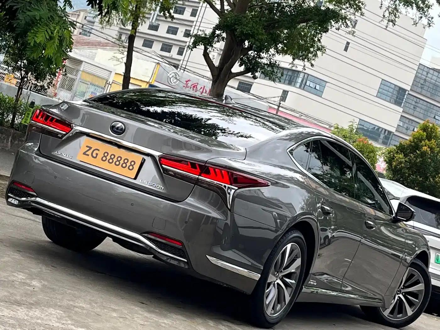 Lexus LS 2018 500h Premium Edition (China V Emission Standard) — миниатюра 6