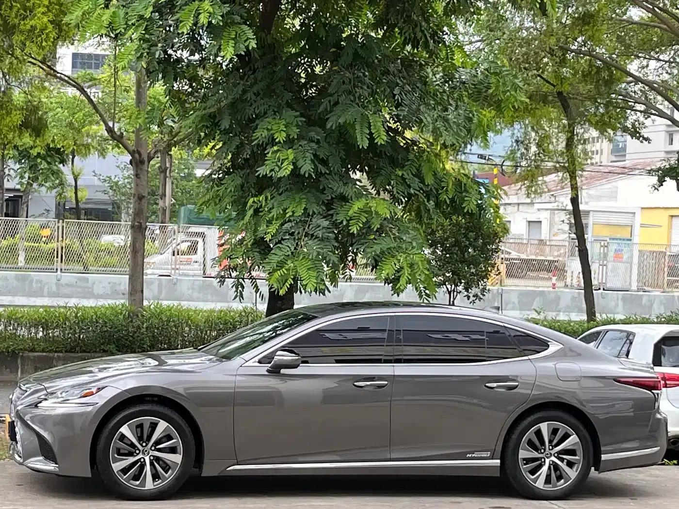 Lexus LS 2018 500h Premium Edition (China V Emission Standard) — миниатюра 9