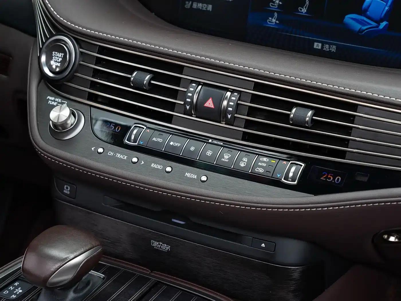 Lexus LS 2018 350 Luxury Edition (China V emission standard) — миниатюра 19