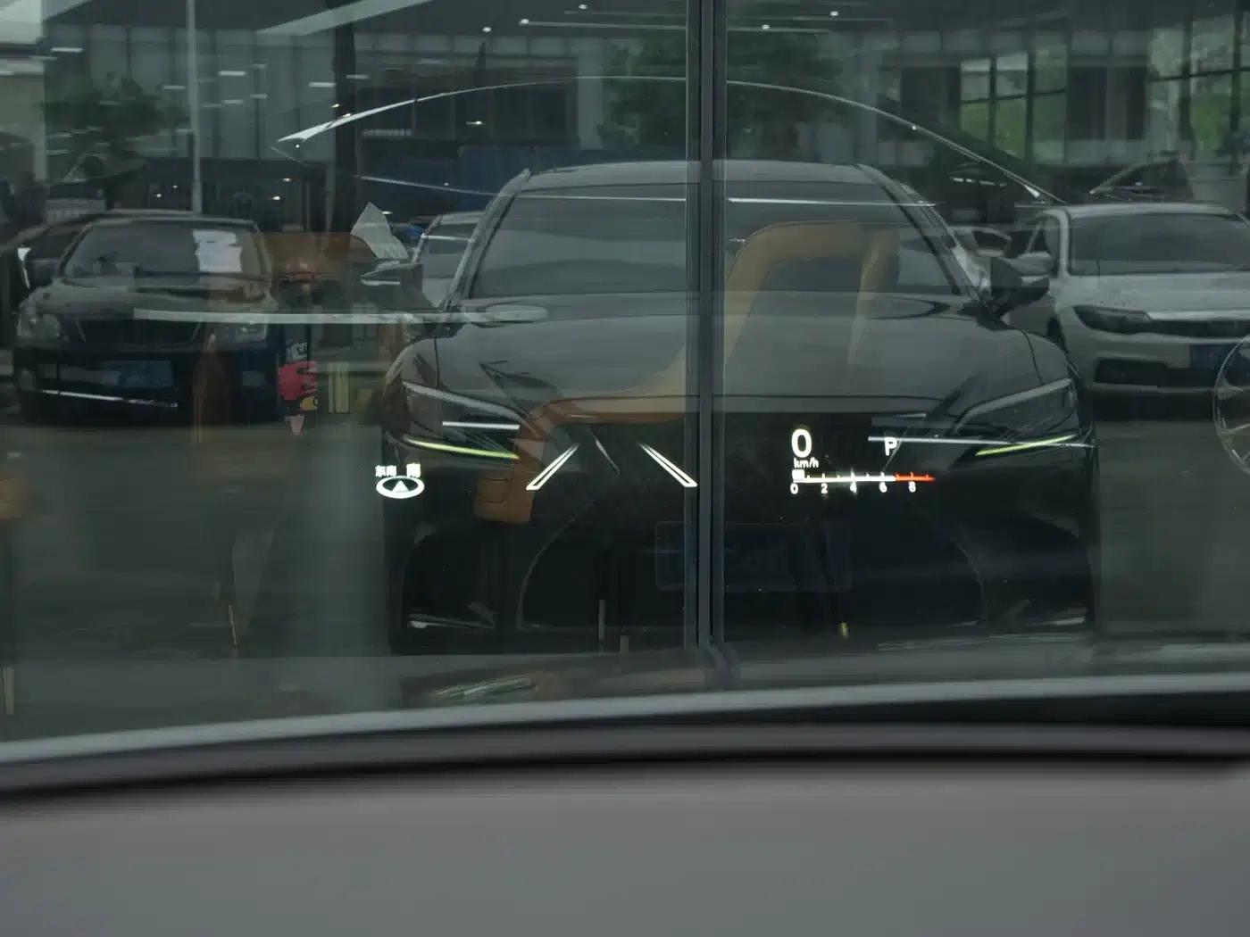 Lexus LS 2018 350 Luxury Edition (China V emission standard) — миниатюра 23