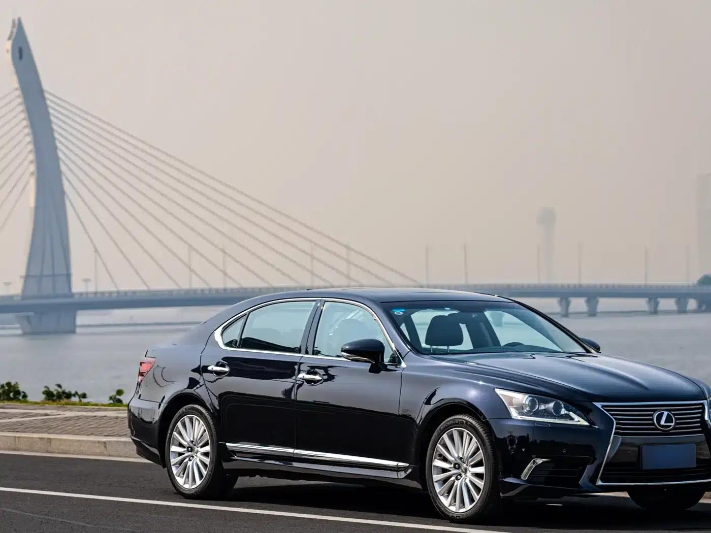 Lexus LS 2016 460L Luxury Edition — миниатюра 2