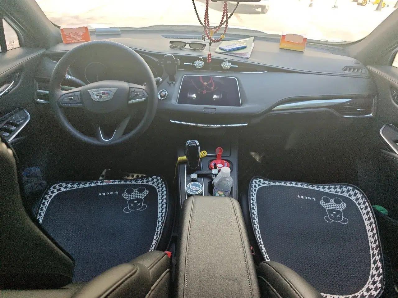 Cadillac XT4 2021 28T Two-Wheel Drive Tech Edition — миниатюра 9