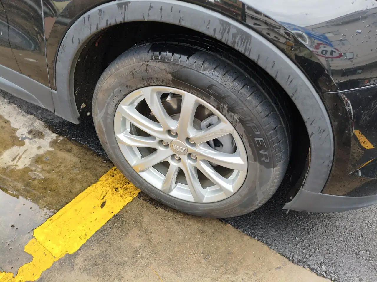 Cadillac XT4 2021 28T Two-Wheel Drive Tech Edition — миниатюра 8
