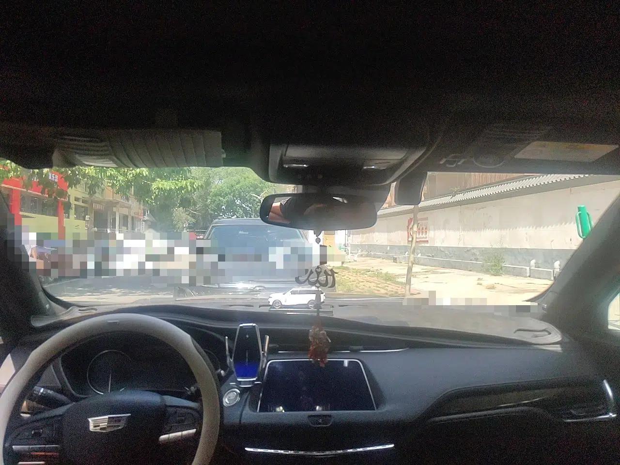 Cadillac XT4 2022 28T Two-Wheel Drive Prestige Version — миниатюра 15