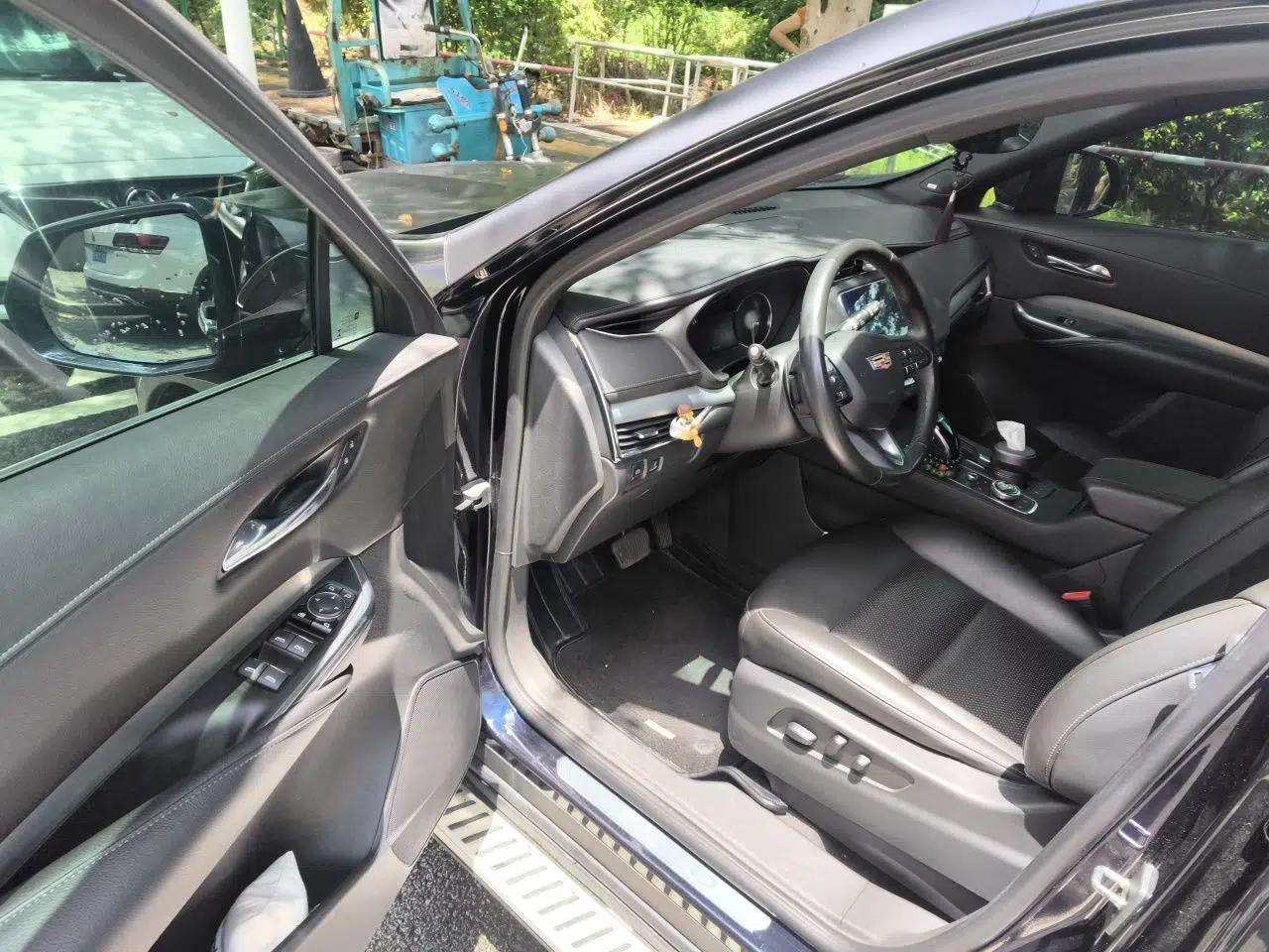 Cadillac XT4 2020 Revised Version 28T Two-Wheel Drive Leading Edition — миниатюра 16