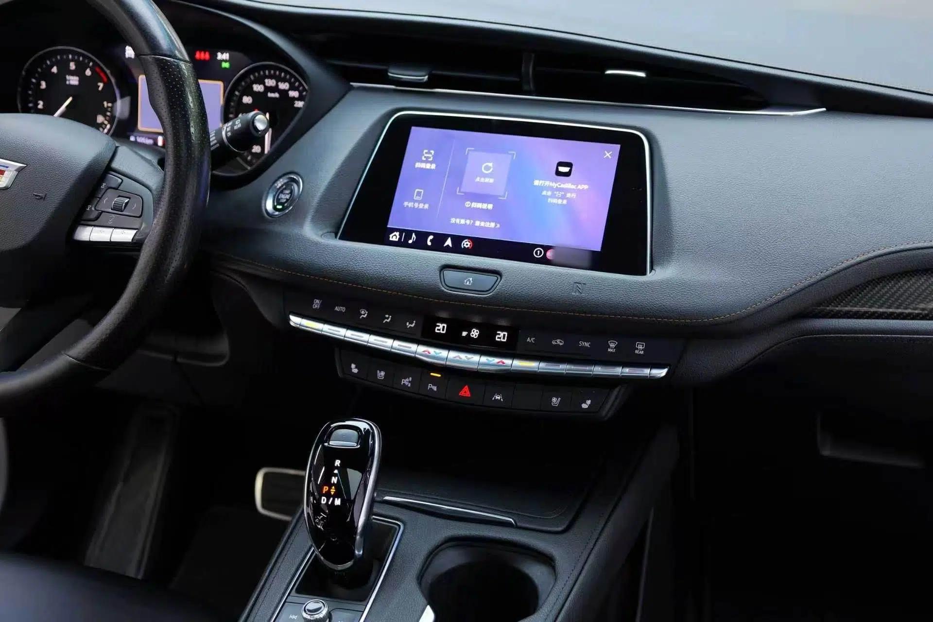 Cadillac XT4 2020 28T 4x4 Platinum Sport Edition — миниатюра 28