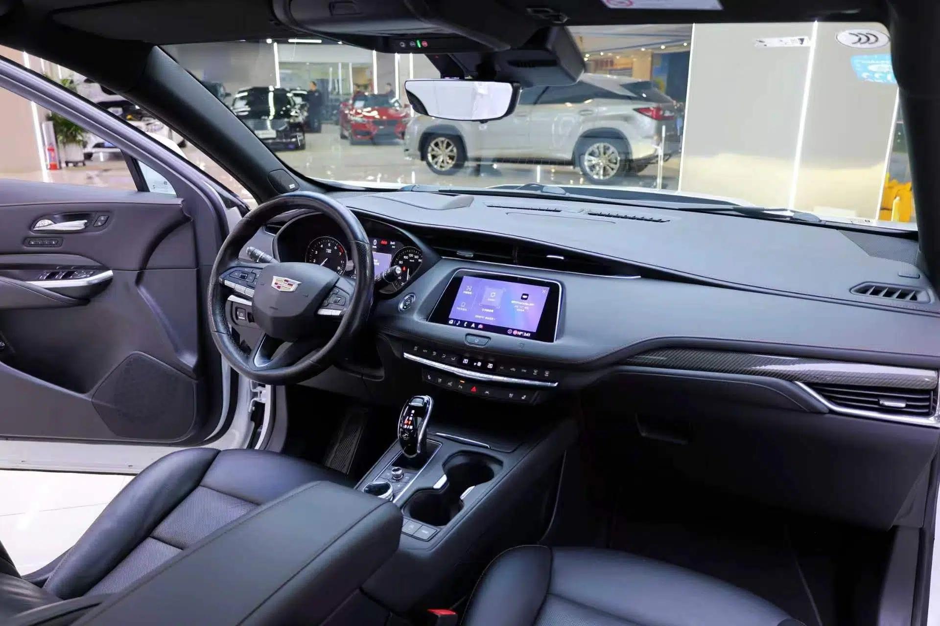 Cadillac XT4 2020 28T 4x4 Platinum Sport Edition — миниатюра 39