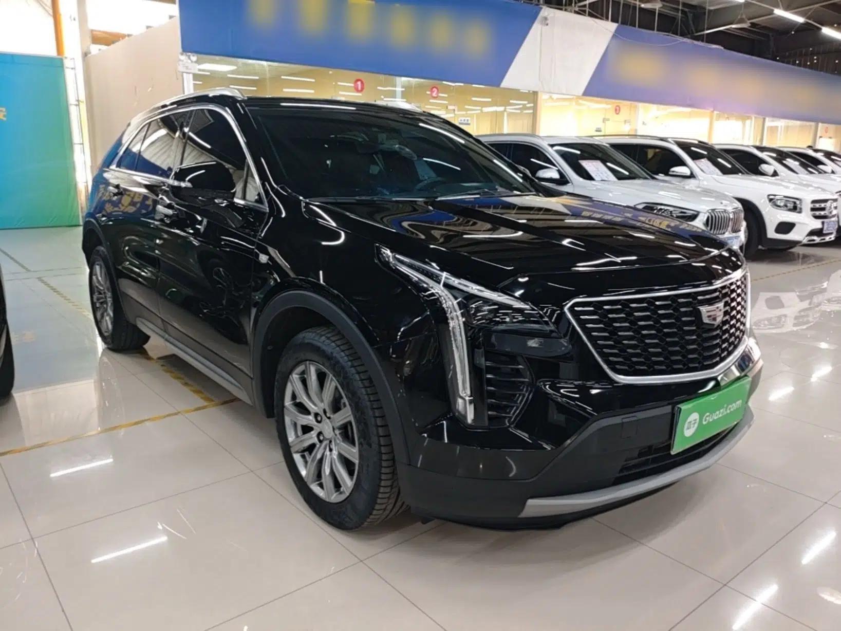 Cadillac XT4 2022 28T Two-Wheel Drive Prestige Version — миниатюра 3