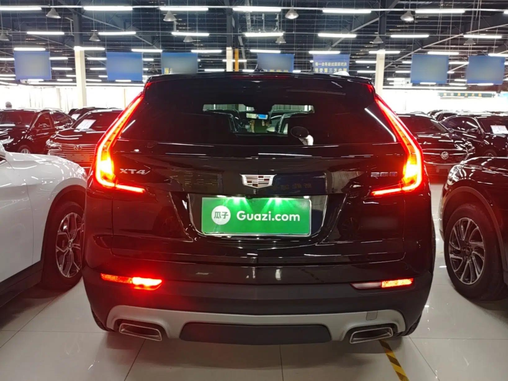 Cadillac XT4 2022 28T Two-Wheel Drive Prestige Version — миниатюра 5