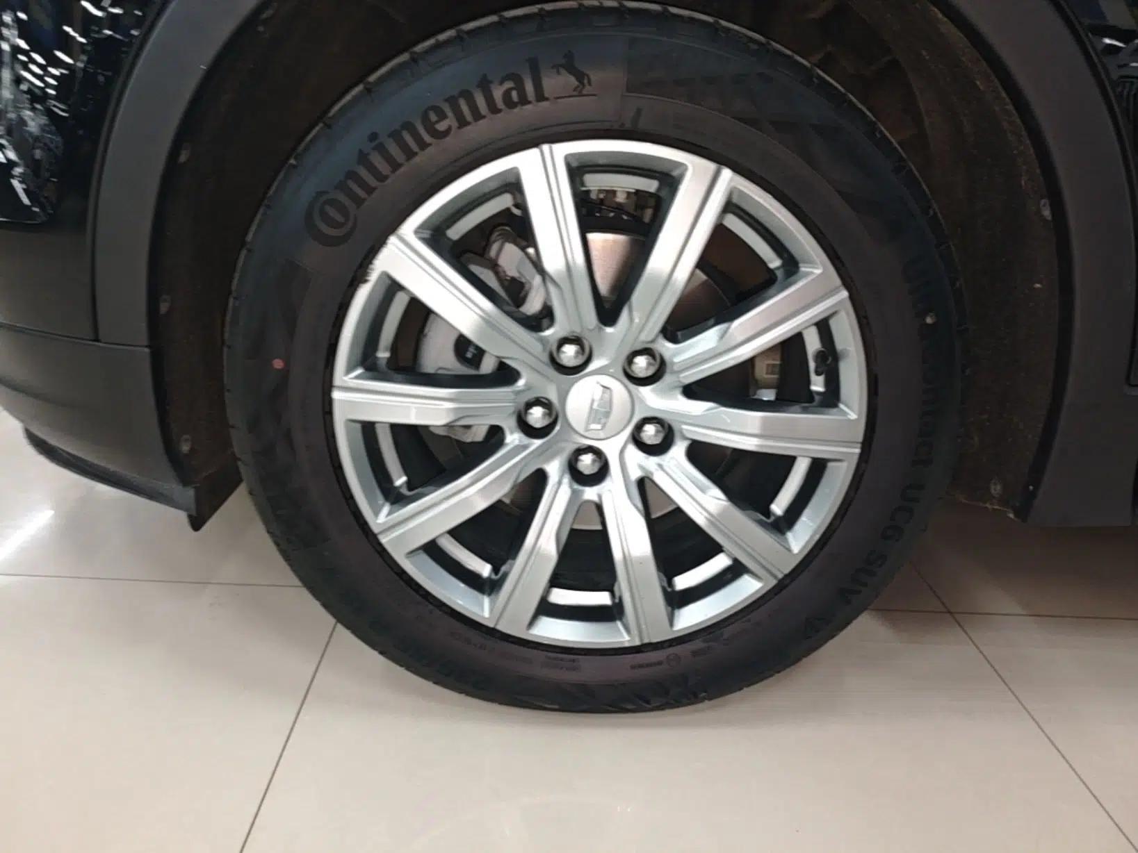 Cadillac XT4 2022 28T Two-Wheel Drive Prestige Version — миниатюра 10